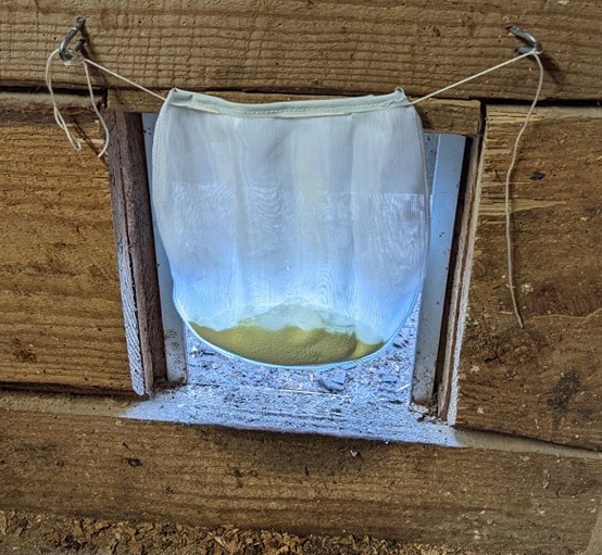 Natural Remedy For Chickens Sulfur Bitchin' Chickens